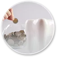 Pieniądze obok zęba